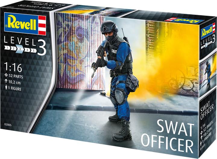 Actual product image Revell SWAT Team Leader