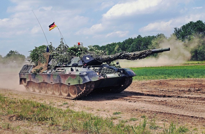Actual product image Revell Leopard 1A5