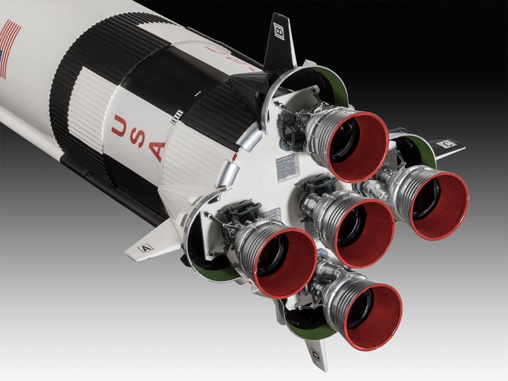 Actual product image Revell Saturn V
