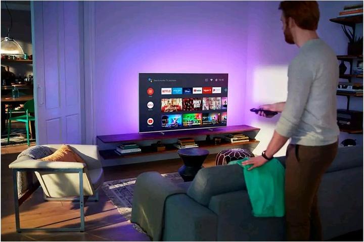 Actual product image Philips 43PUS7956 Ambilight (43", PUS7956, LED, 4K, 2021)