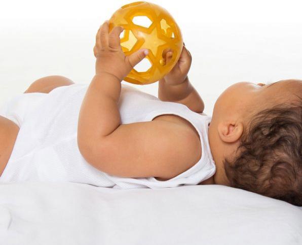 Produktbild Hevea Greifling Star Ball Natur