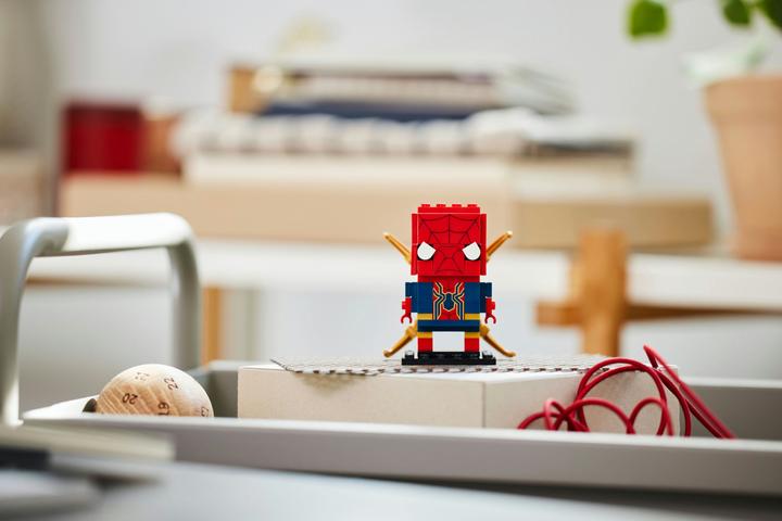Produktbild LEGO Iron Spider-Man (40670, LEGO Brickheadz)