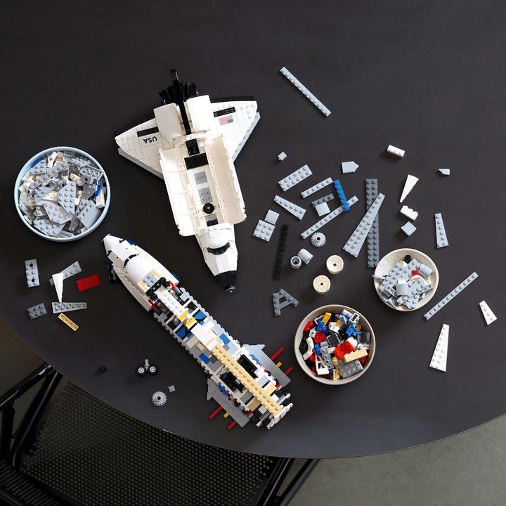 Immagine prodotto LEGO Jumbo per il trasporto dello Space Shuttle (10360, LEGO Icons)