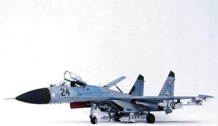 Produktbild Trumpeter Sukhoi Su-27 Flanker B