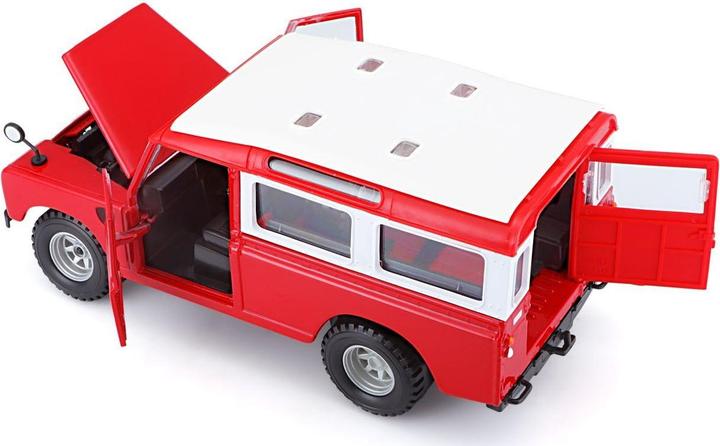 Actual product image Bburago Land Rover Series II 1/24 red