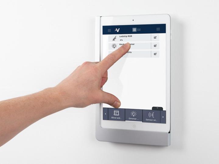 Produktbild Viveroo Premium-Wandhalterung - f?r iPad? 10.2" - Super Silver (Aluminium)