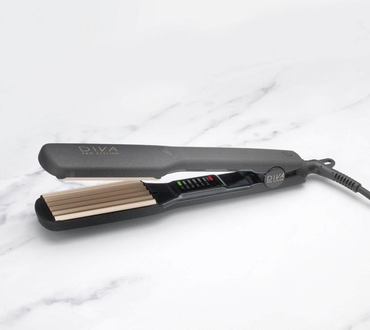 Actual product image Diva Digital Crimper (Wrecking bar)