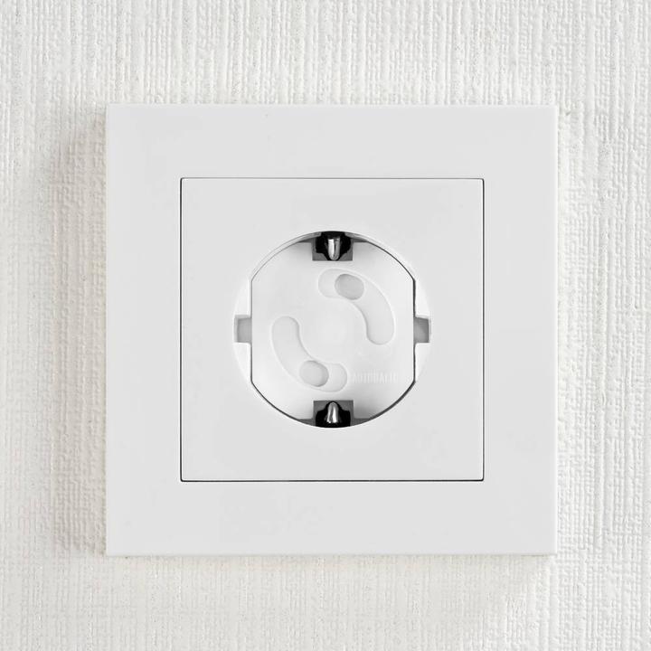 Actual product image Reer Socket fuse