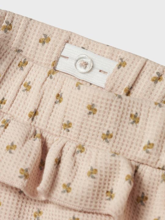 Produktbild Name it Loose Fit Jeans sitzen bequem an der Hüfte und haben eine weite Beinform Hose (104)