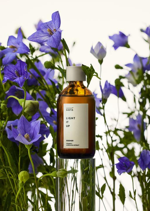 Produktbild Sioris Light it up essener (100 ml, 24h Creme)