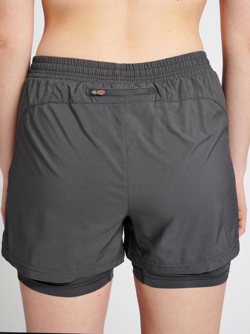 Actual product image Newline WOMEN 2-IN-1 RUNNING SHORTS (XS)