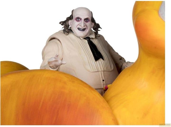 Actual product image McFarlane Batmans Rückkehr DC Multiverse Fahrzeug mit Actionfigur The Duck & Penguin 24 cm