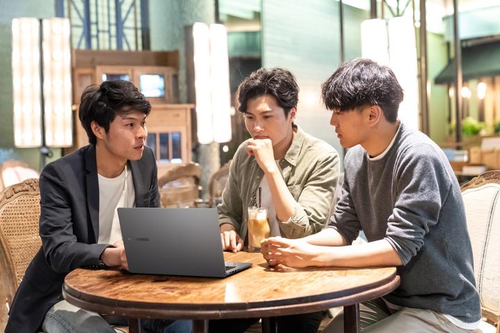 Produktbild ASUS ExpertBook P1403CVA (14", 512 GB, 16 GB, Eng. Int., Intel Core i7-13620H)