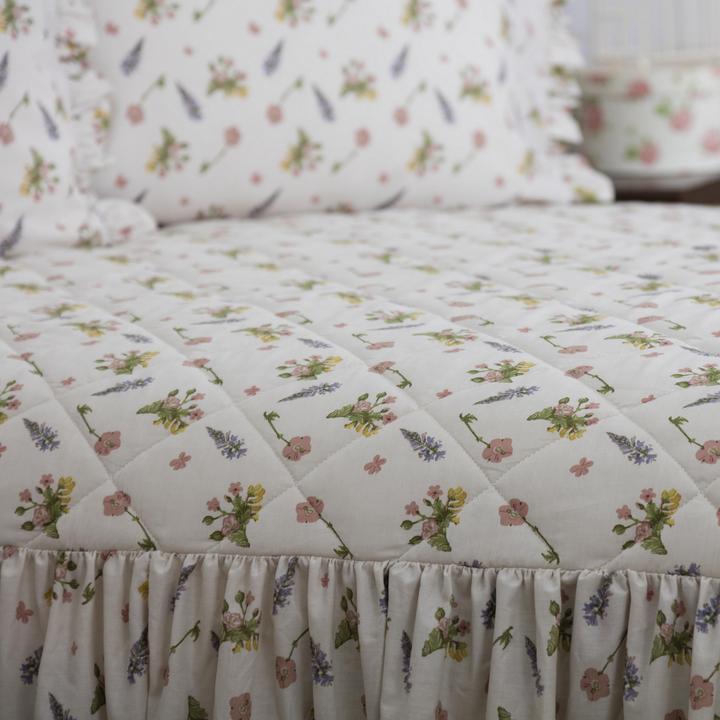 Actual product image Belledorm Bedspread Bella Mae