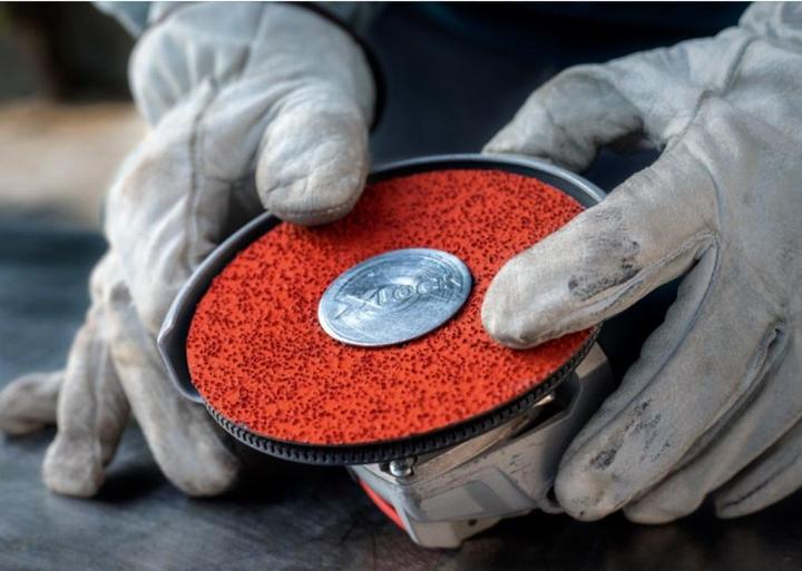 Produktbild Bosch Professional Zubehör EXPERT R781 Prisma Ceramic X-LOCK Fiberscheibe, 125 mm, 22,23 mm, G 80 (80)