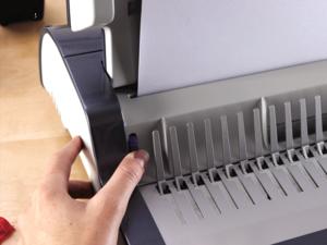 Produktbild Fellowes Quasar-E 500, Elektrisches Plastikbindegerät (Plastikbindung)