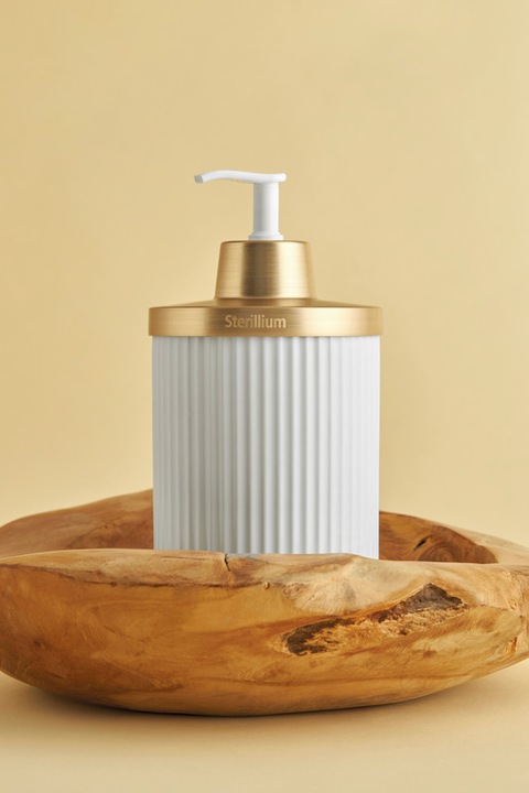 Actual product image Sterillium Protect & Care Emma