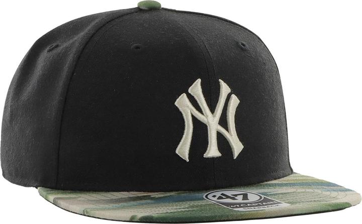 Actual product image 47 Brand Captain New York Yankees Fisherman (One size)