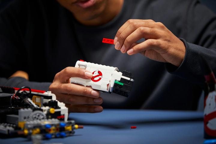 Produktbild LEGO Ghostbusters ECTO-1 (10274, LEGO Icons, LEGO Seltene Sets)