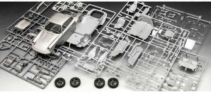 Actual product image Revell 1:24 Porsche 911 G Model Coupé