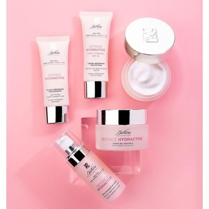 Actual product image BioNike Defence Hydra Hydra BB crème SPF 15 ( BB Cream ) 40 ml - Shade: Light (Light)