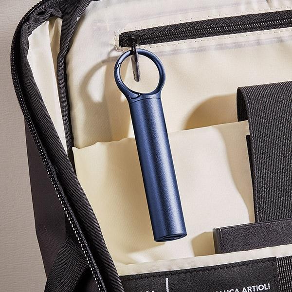 Productafbeelding Lexon Nomaday Powerbank 3000 mAh ciemnoniebieski/donkerblauw LL138DB (3000 mAh)