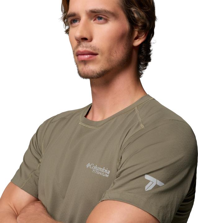Actual product image Columbia Diamond Peak Pro Short Sleeve (XL)