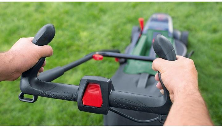 Actual product image Bosch Home & Garden UniversalRotak 2x18V-37-550 (Rechargeable battery operated)