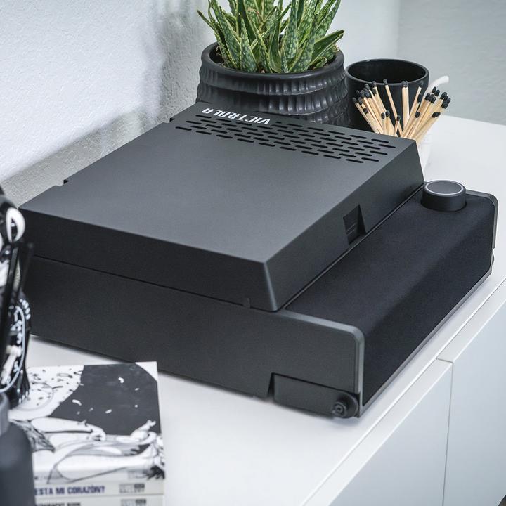 Actual product image Victrola Revolution GO