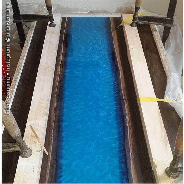 Actual product image R&G epoxy casting resin (water clear) + hardener w300, pack/ 1,35 kg