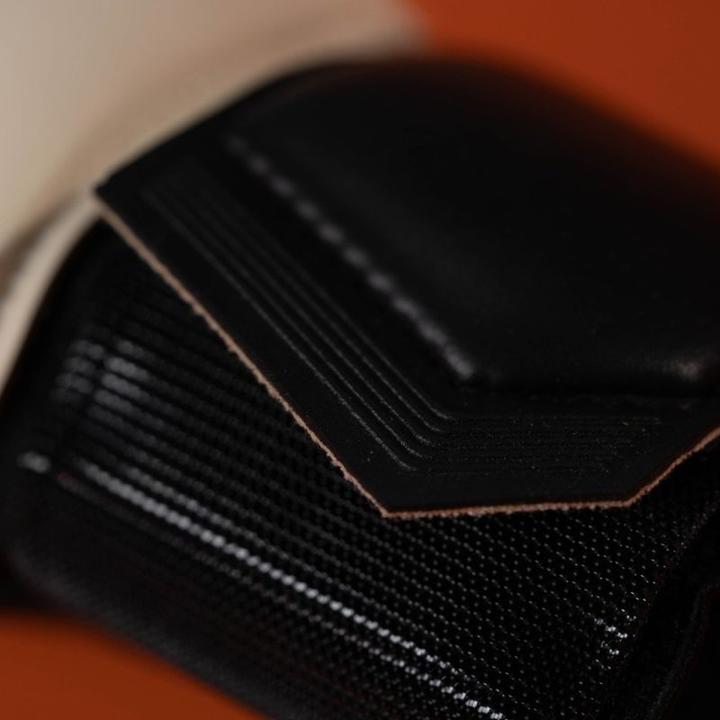 Actual product image Uhlsport Speed Contact Absolutgrip Reflex Mens Goalkeeper Glove (9.5)