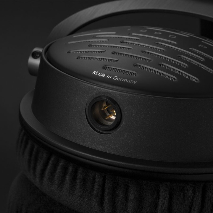 Actual product image Beyerdynamic DT 1990 Pro (No noise cancelling, Cable)