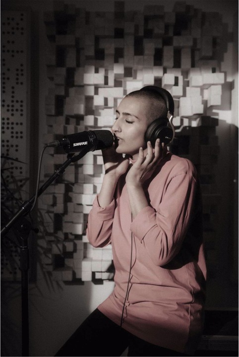 Actual product image Shure MV7