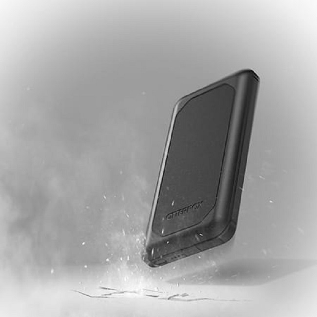 Actual product image OtterBox Outdoor + LifeProof USB A-C cable (20000 mAh, 24 W, 74 Wh)