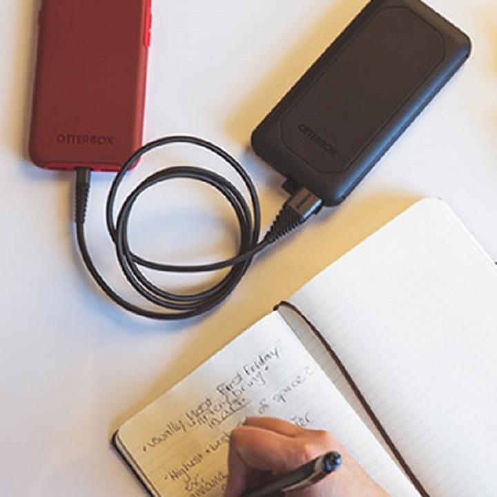 Actual product image OtterBox Outdoor + LifeProof USB A-C cable (20000 mAh, 24 W, 74 Wh)