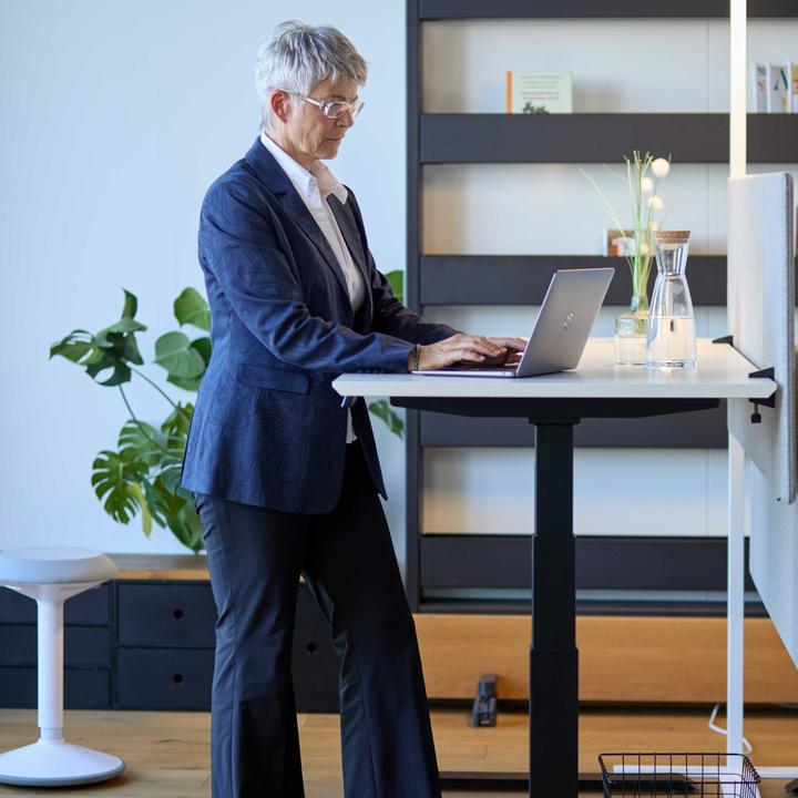 Produktbild ofinto Elevate mit Kabelmanagement-System (140 x 80 x 98.50 cm)