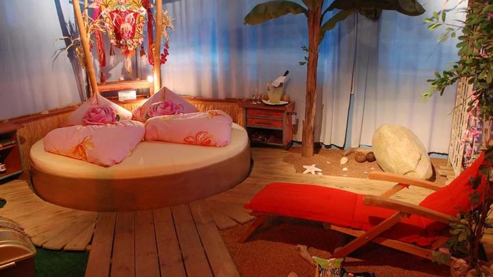 Actual product image Loveroom Laguna Romantica
