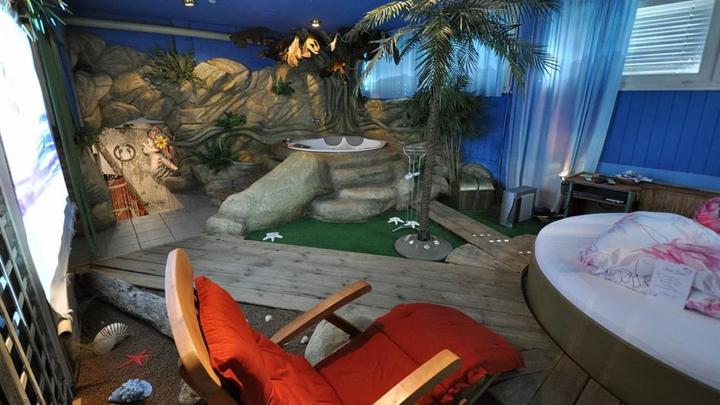 Actual product image Loveroom Laguna Romantica