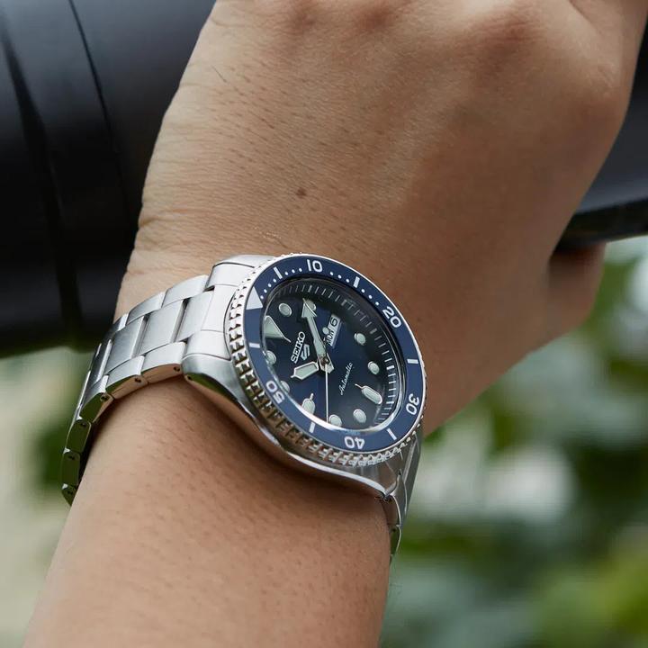 Actual product image Seiko 5 Sports (Analogue wristwatch, 43 mm)