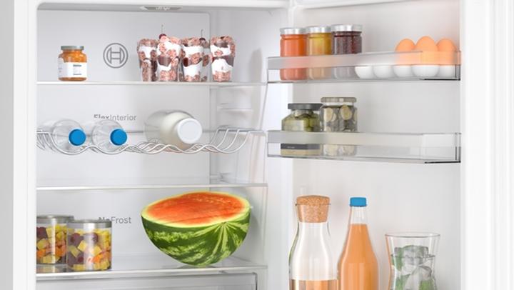 Produktbild Bosch Hausgeräte KGN367WCT Serie 4