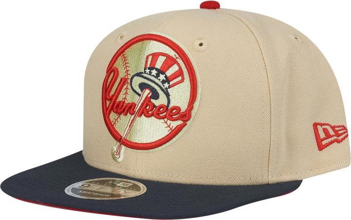 Actual product image New Era 9Fifty New York Yankees Vegas Gold