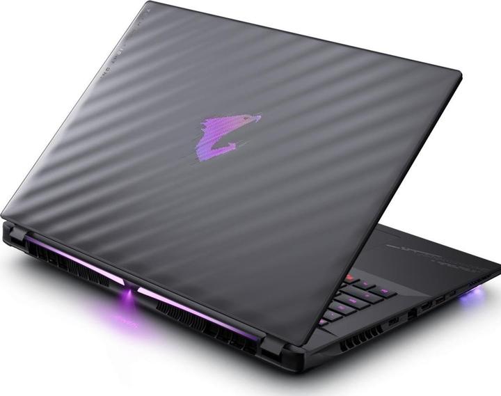 Produktbild Gigabyte AORUS MASTER 18 BYHC5DED65SP (18", Intel Core Ultra 9 275HX, 32 GB, 2000 GB, DE)