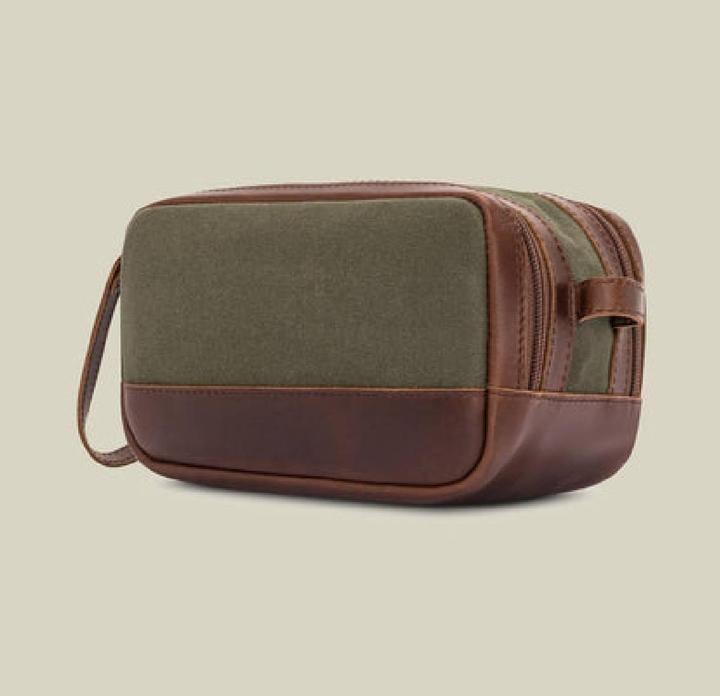 Actual product image Buckle & Seam Canvas Kulturbeutel Bruno Grün/Blau