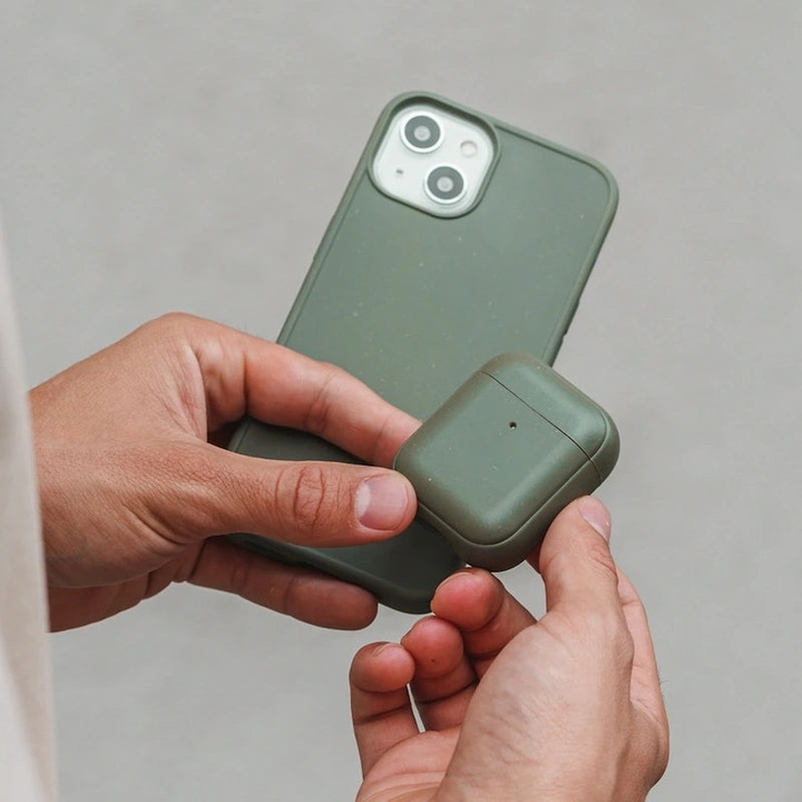 Actual product image Woodcessories BioCase (Apple iPhone 14)