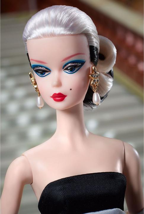 Image du produit Barbie Signature Noir et Blanc Forever