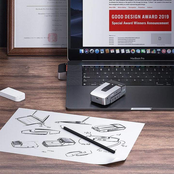 Actual product image Baseus CAHUB-AJ0G (USB-C, 9 ports)