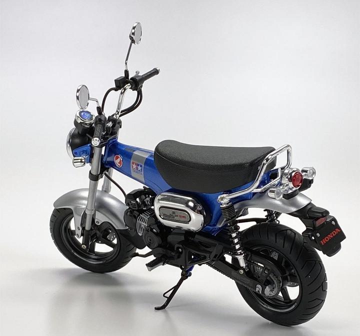 Actual product image Tamiya 1/12 Honda Dax125 Limited Edition