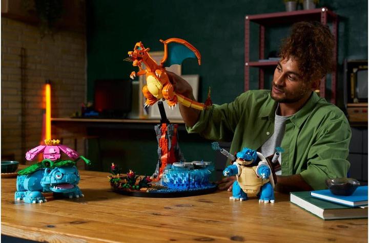 Actual product image LEGO Bisaflor, Glurak and Turtok (72153, LEGO Pokémon)