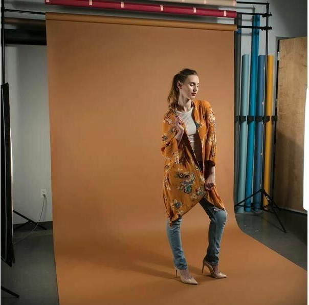 Actual product image Savage Background paper 2.72 x 11m Cocoa (272 cm, 1100 cm)