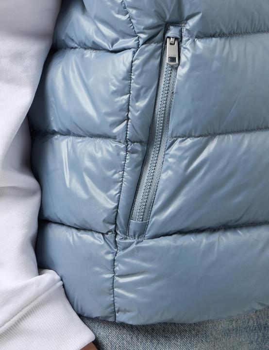 Actual product image Tommy Hilfiger Authentic Durable Gloss Vest (50)